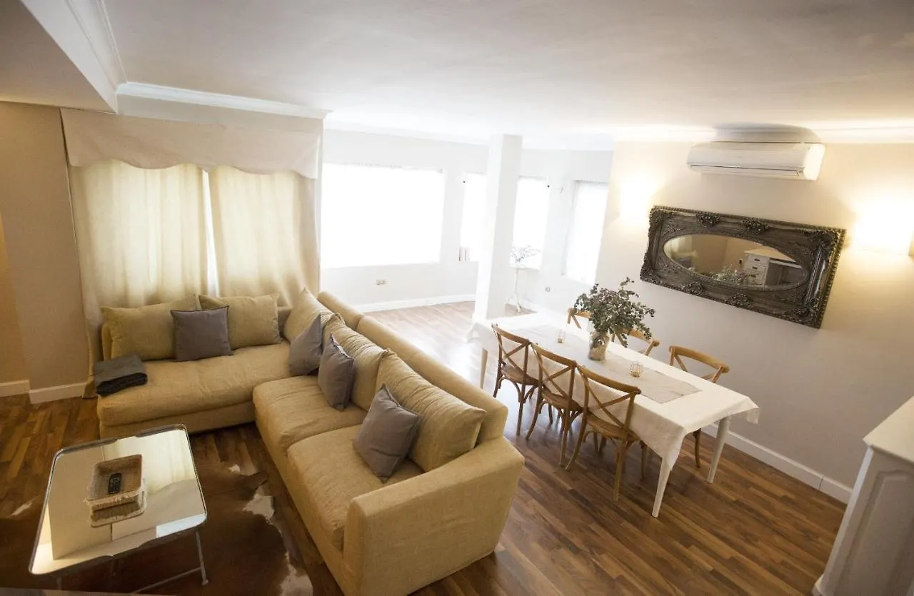 Chalet Olivar Alto Sevilla Canovas Gelves Španělsko