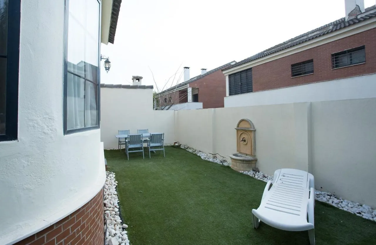 Chalet Olivar Alto Sevilla Canovas Gelves Španělsko